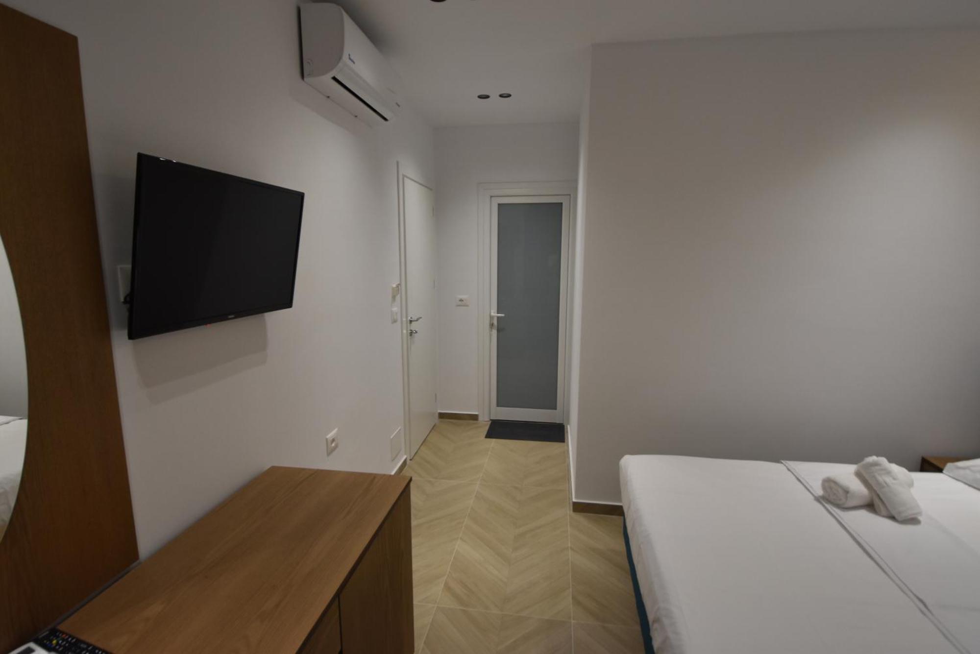 Agimi Hotel Ksamil Eksteriør bilde